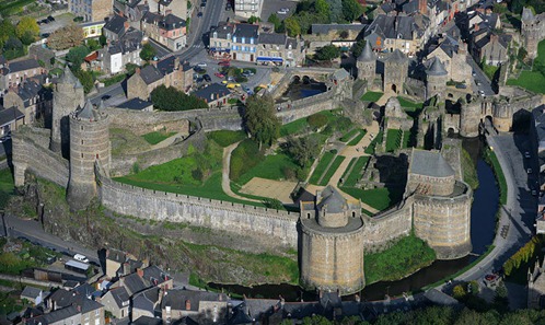 Fougeres