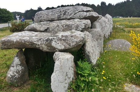 carnac-dolmen